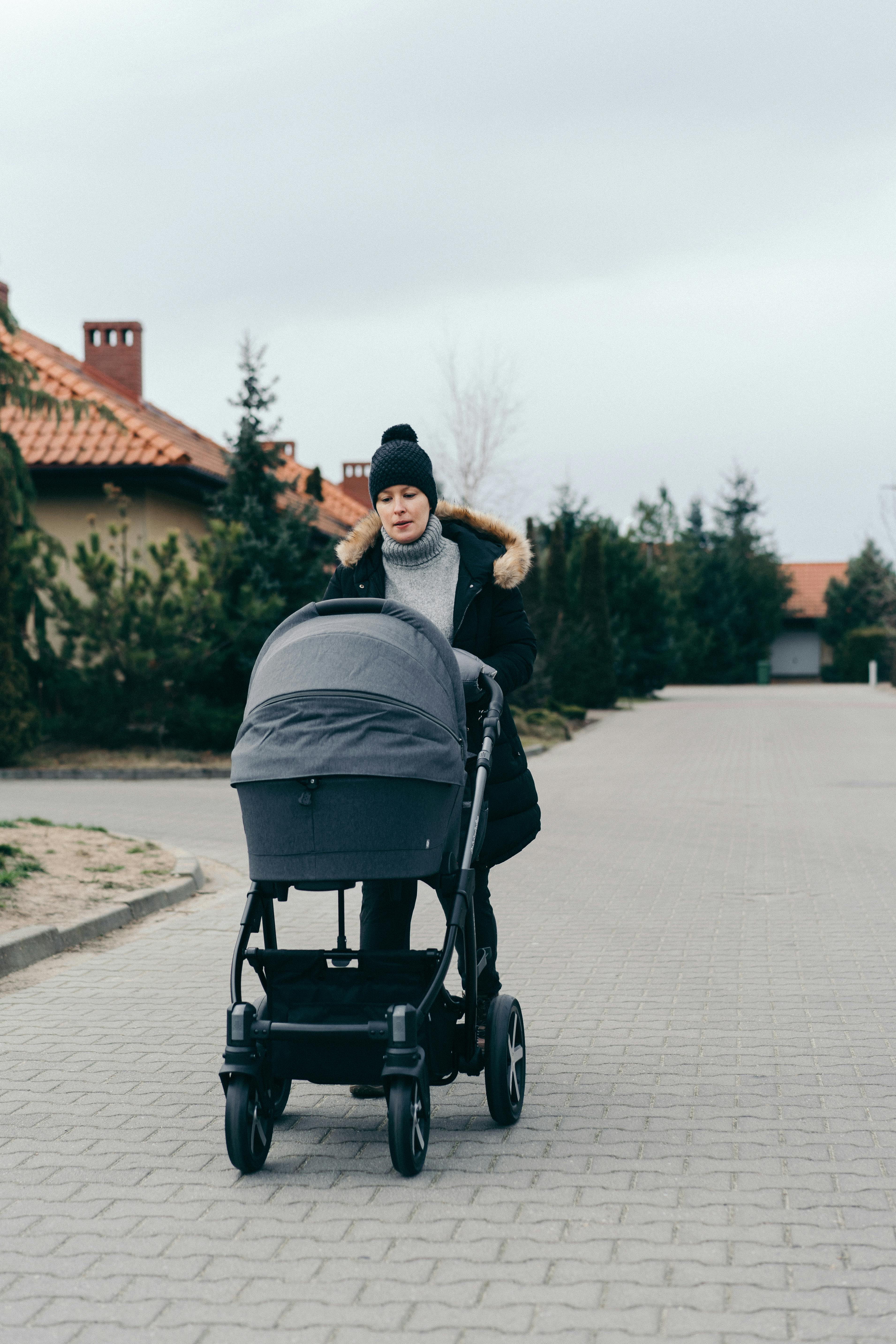 Complete Stroller Buying Guide 2025: Find the Perfect Stroller for Your Family