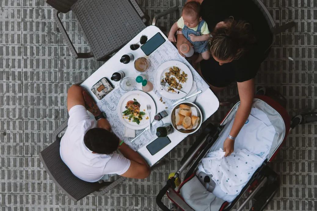 Stroller-Friendly Restaurants: A Parent's Guide to Dining Out with Little Ones